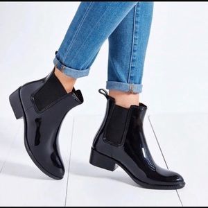 Jeffrey Campbell rain boots 9 shiny black rubber winter waterproof Chelsea